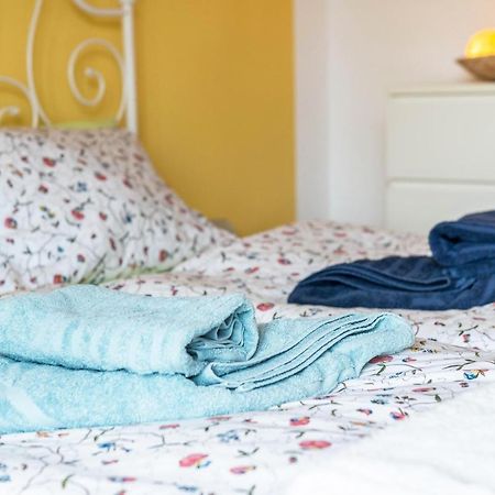 Ferienwohnung Erdgeschoss 于伯林根 外观 照片