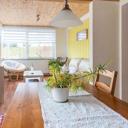 Ferienwohnung Erdgeschoss 于伯林根 外观 照片