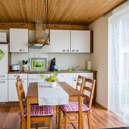 Ferienwohnung Erdgeschoss 于伯林根 外观 照片
