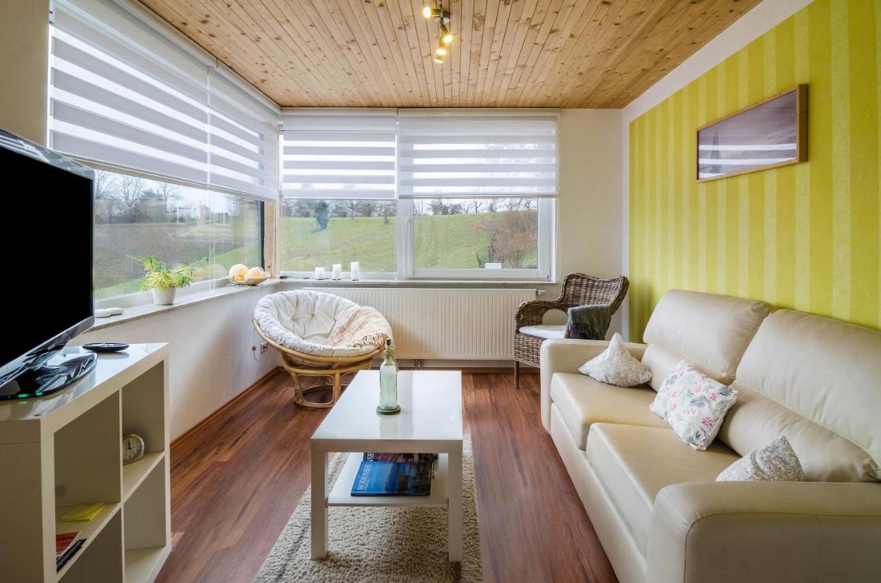Ferienwohnung Erdgeschoss 于伯林根 外观 照片