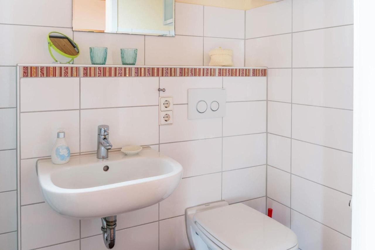 Ferienwohnung Erdgeschoss 于伯林根 外观 照片