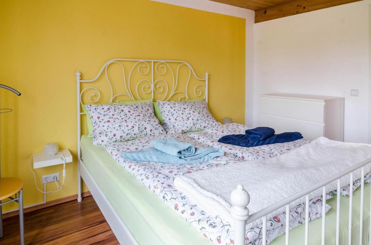 Ferienwohnung Erdgeschoss 于伯林根 外观 照片