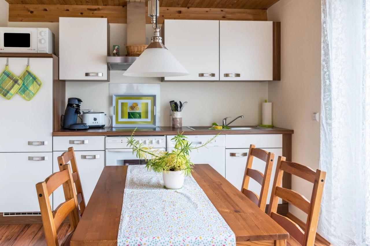 Ferienwohnung Erdgeschoss 于伯林根 外观 照片